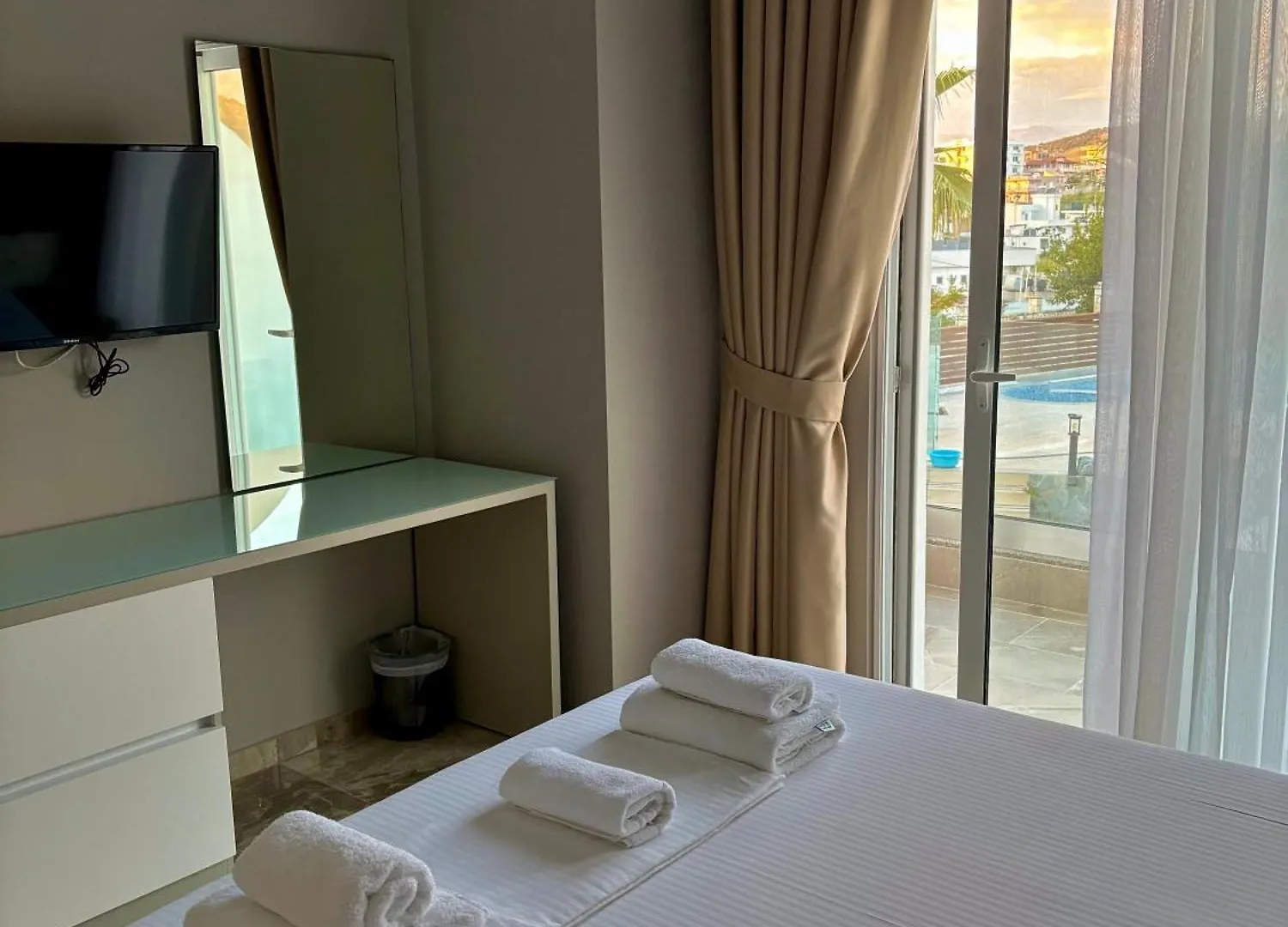 Blue Water Hotel Ksamil